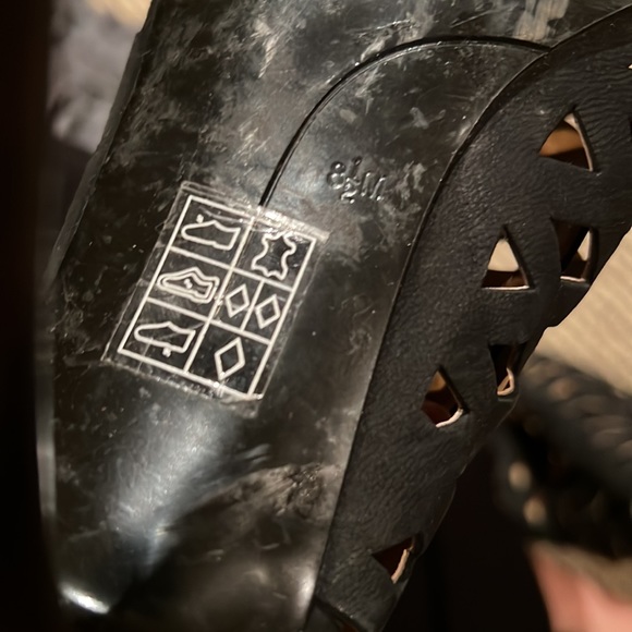 Nine West Black Heels 8.5 - Picture 3 of 3